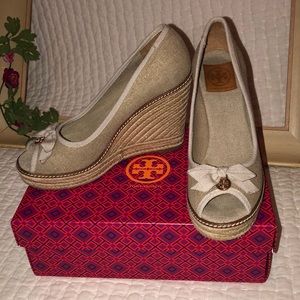 Tory Burch Tan & Gold Espadrille Jackie Wedge